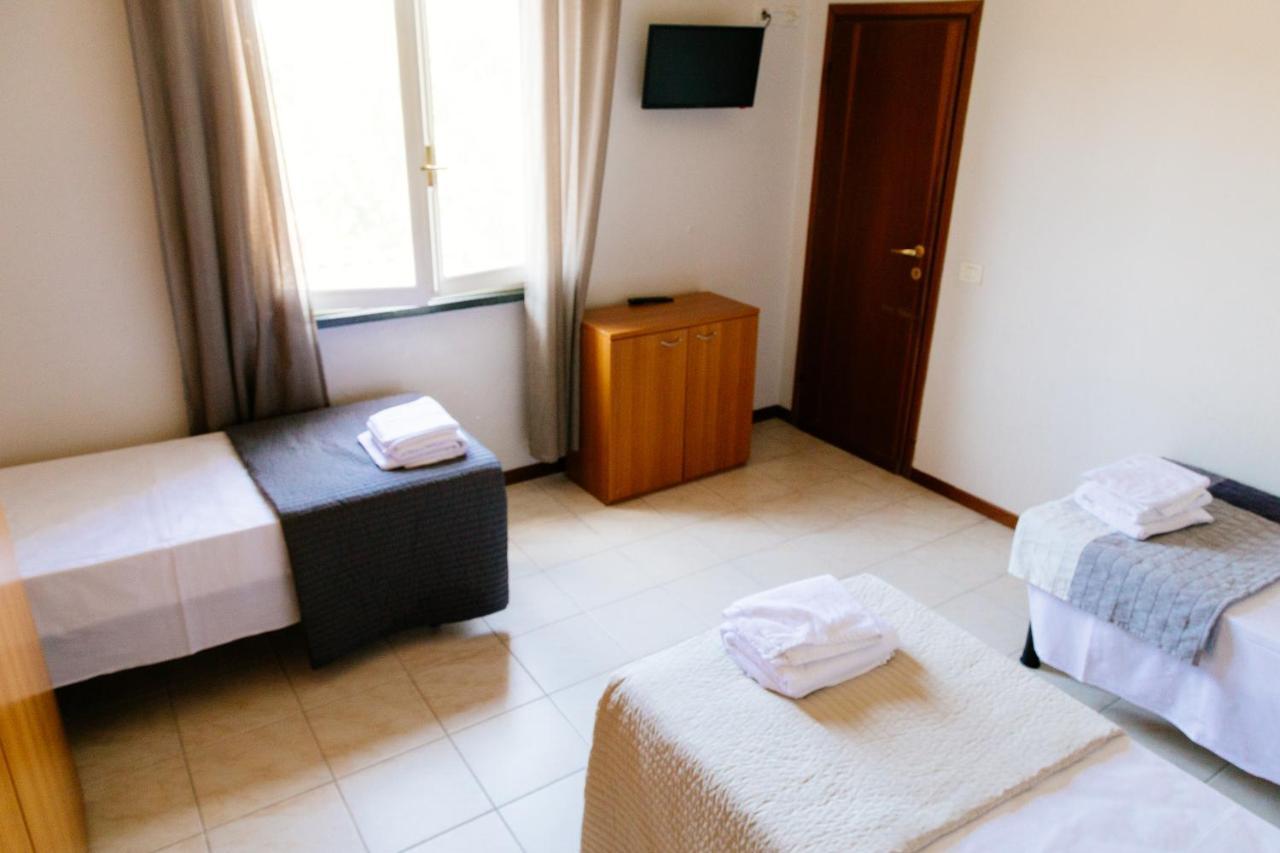 Albergo Soliani Fabbrico Exterior photo